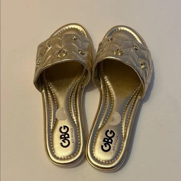 GBG Los Angeles Metallic Gold Quilted Sandals - Picture 3 of 16